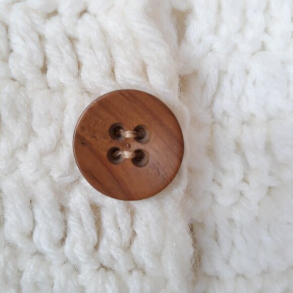 Handmade Crochet Fringe Button Front Off White Cape OSFM - Picture 3 of 7